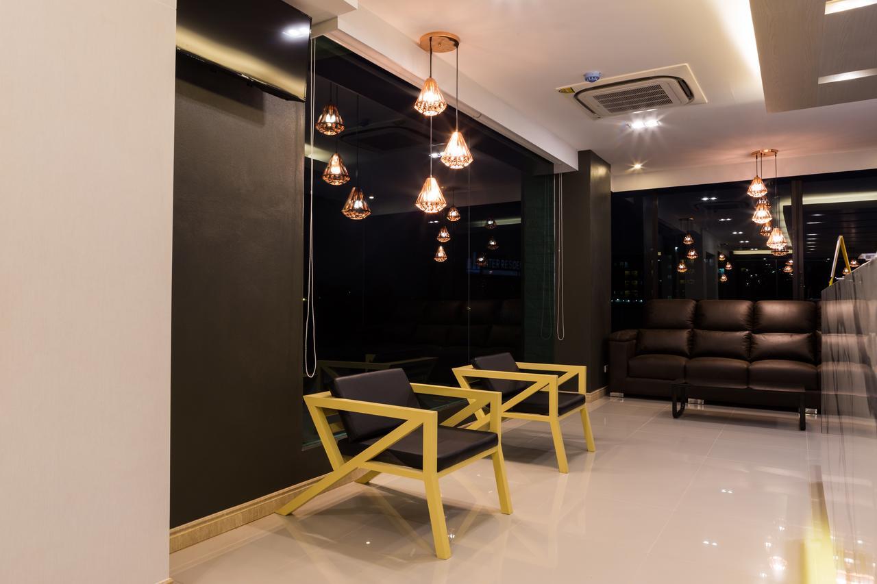 Grand Inter Hotel Samut Sakhon Екстер'єр фото