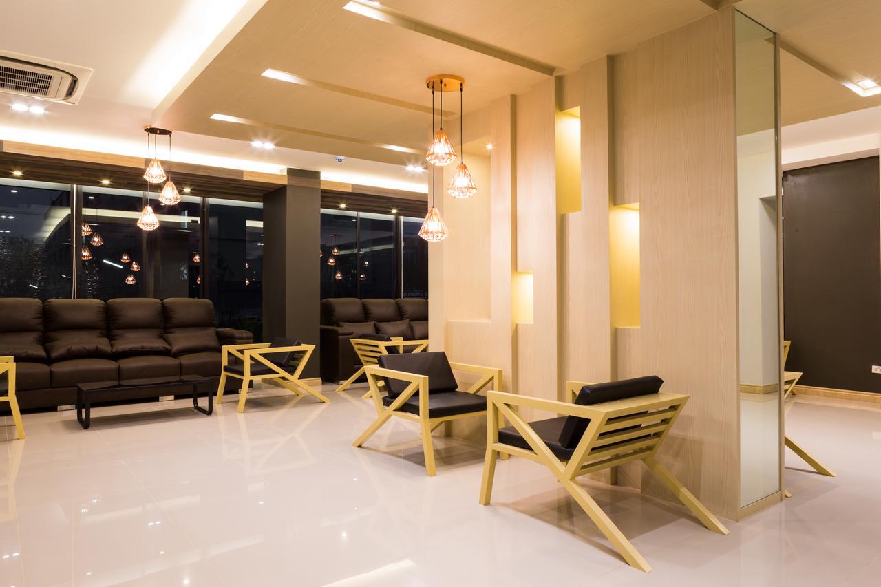 Grand Inter Hotel Samut Sakhon Екстер'єр фото